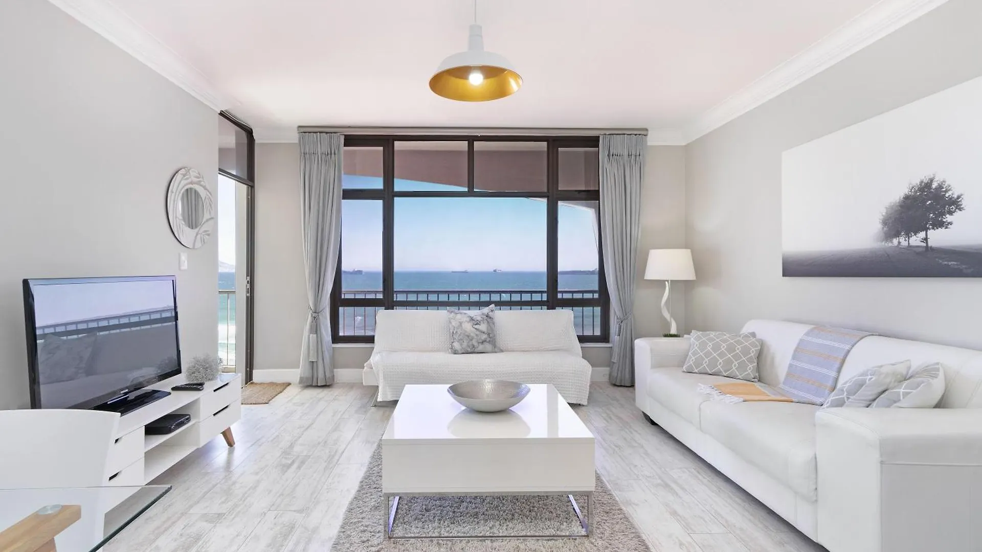 Witsand 804 Bloubergstrand Apartment