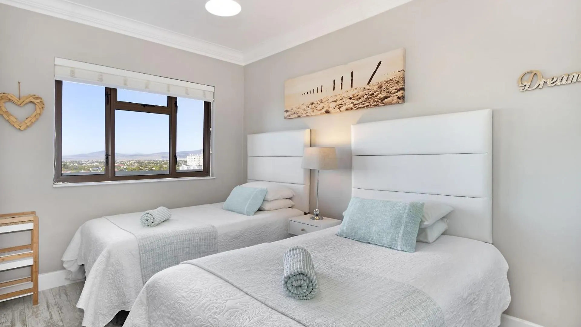 Apartment Witsand 804 Bloubergstrand